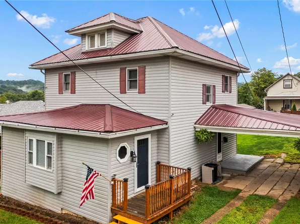 1053 7th St, Waynesburg, PA 15370