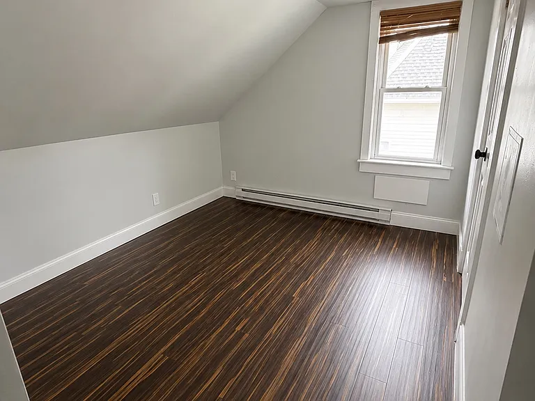 37 Bowers St #3 — Photo 3