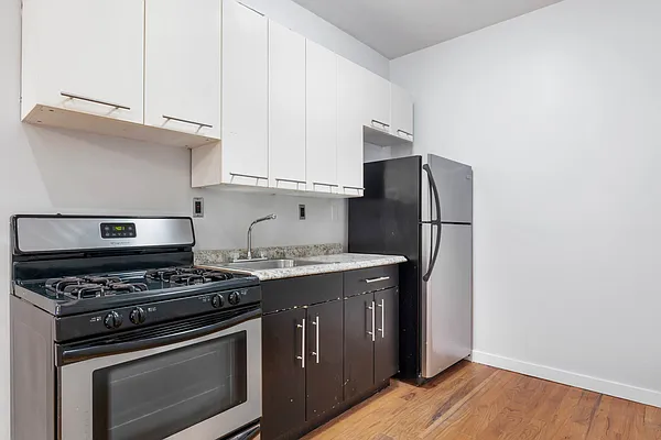 Rented by ERNY LLC | media 3