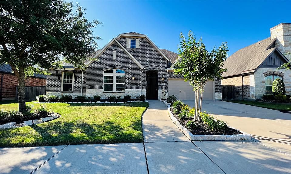 1st image of 26918 Cheyenne Crest Ln