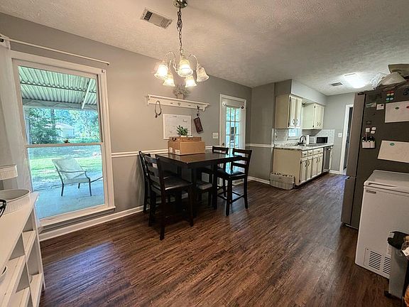 5th image of 294 Lee Road 917