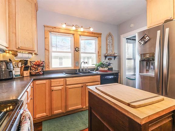 5th image of 531 Wisconsin River Dr