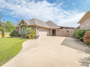 312 Bayou Oaks Dr, Monroe, LA 71203