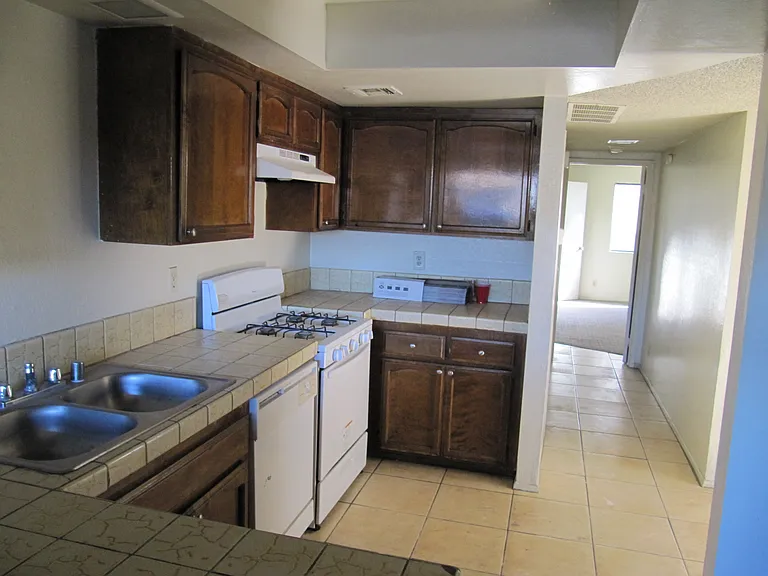 326 N San Antonio Ave E #E — Photo 12