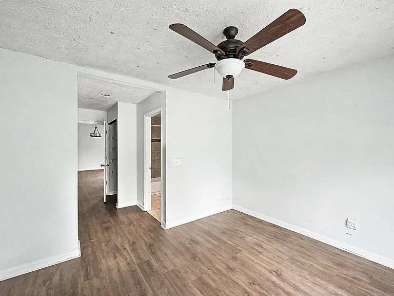 614 Poplar Pl — Photo 19