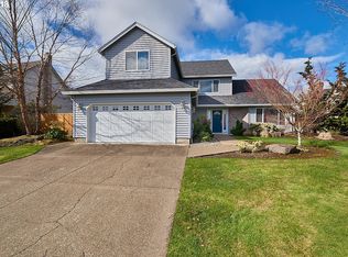 2127 NW Chrystal Dr, McMinnville, OR 97128