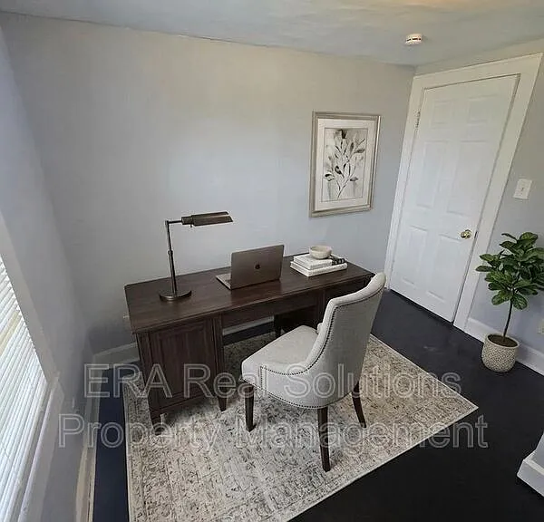 1557 N N Brks — Photo 4