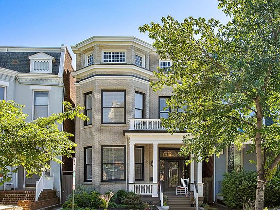 4th image of 1831 W Grace St #11178345