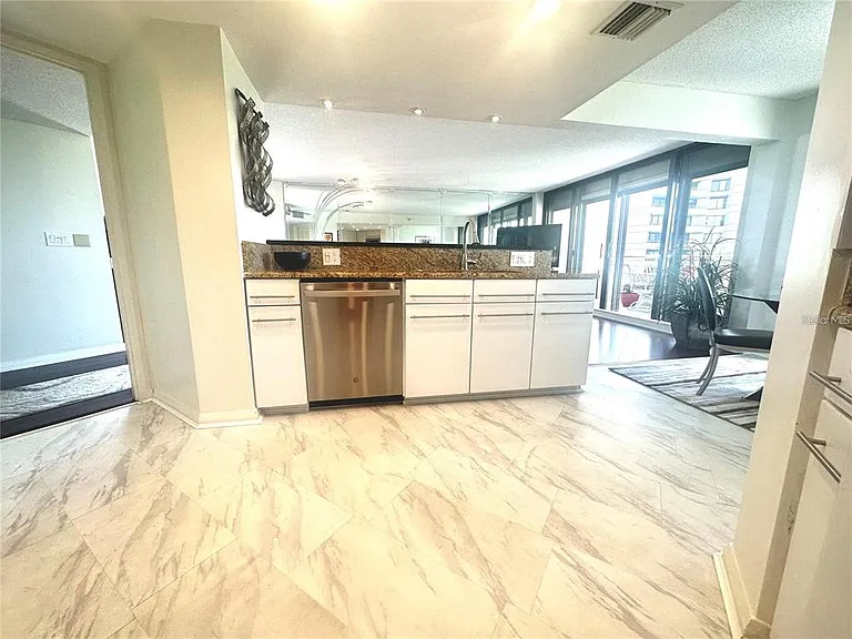 5950 Pelican Bay Plz S #505 — Photo 47