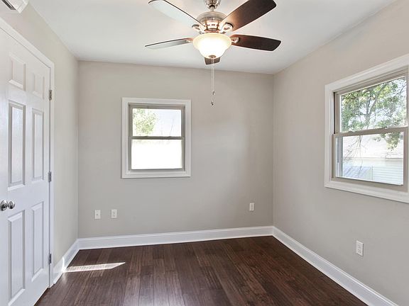 5th image of 205A Elmeer Ave