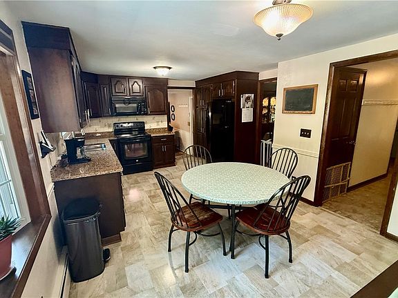 4th image of 3973 Pawnee Dr