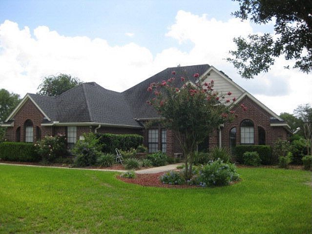 1st image of 119 Kingwood Forest Dr