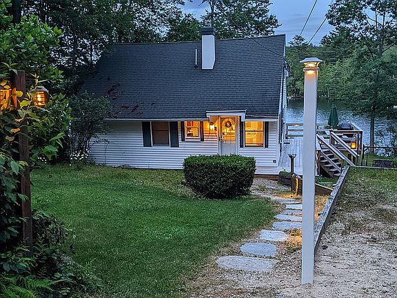 3rd image of 4 Lake View Rd