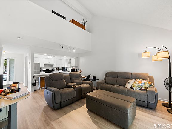 4th image of 122 Oak Ridge Drive #122