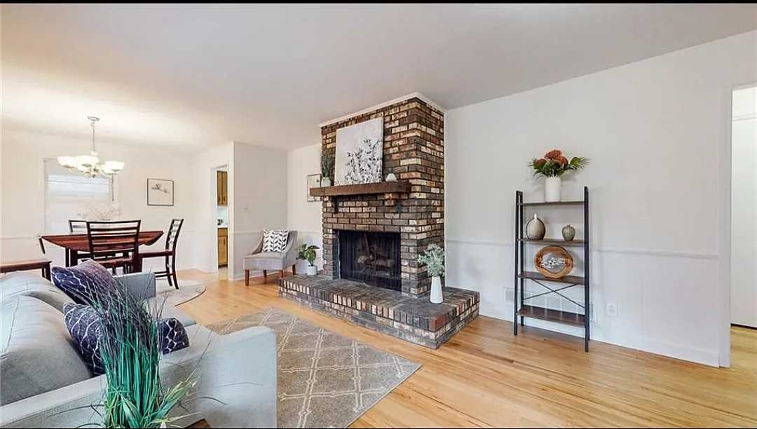 3 bed, 1214 sqft, $1,100 — Photo 3