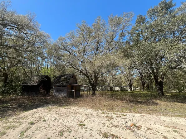 611 Michael Avenue, Interlachen, FL 32148