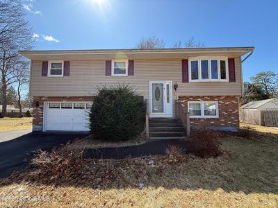5 Lynn Drive, Albany, NY, 12205