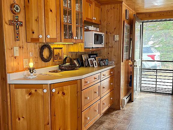 Entry into Kitchen