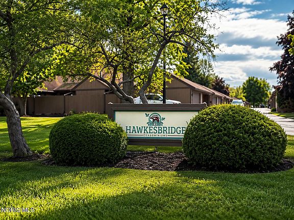 2nd image of 22 Knollwood Dr