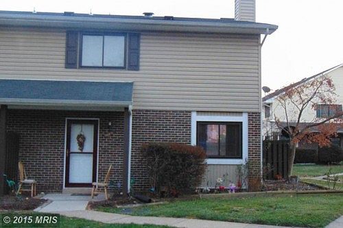 1st image of 9019 Sandalwood Dr