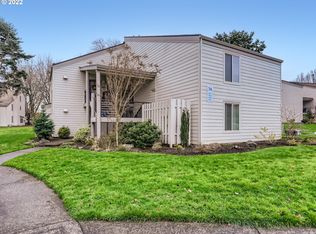 9921 SW Trapper Ter, Beaverton, OR 97008