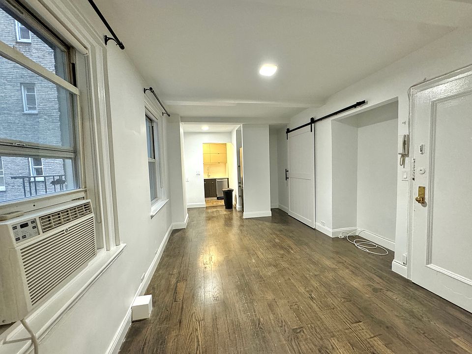 1st image of 321 E 43rd St #390