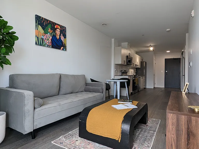 388 King St E #402 — Photo 10