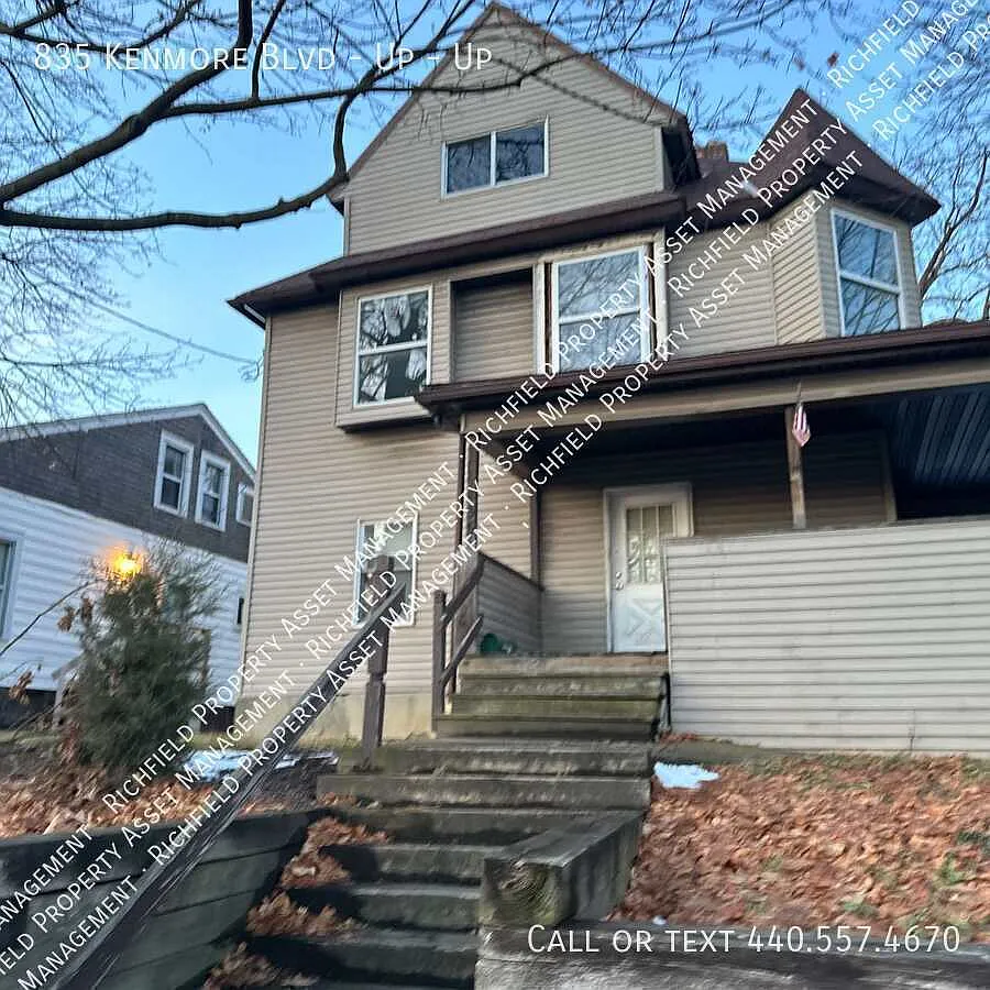 2 bed, 1.0 bath, 872 sqft, $750 — Photo 1
