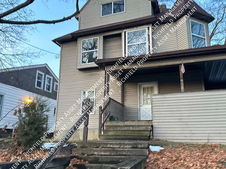835 Kenmore Blvd #UP — Photo 1