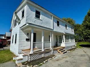 36 Pratt St, Rouses Pt, NY 12979