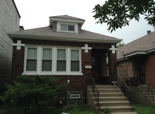9224 S Anthony Ave, Chicago, IL 60617