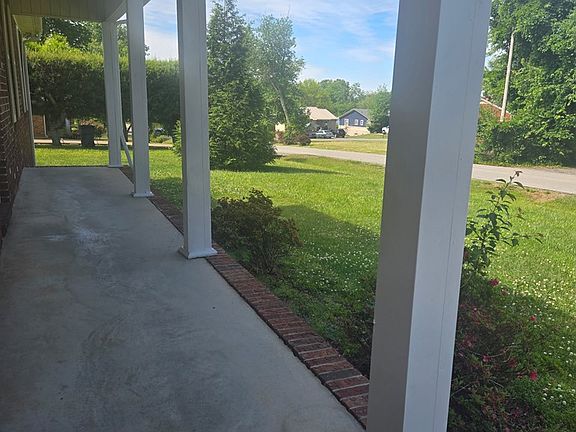 3rd image of 1809 Texas Ave