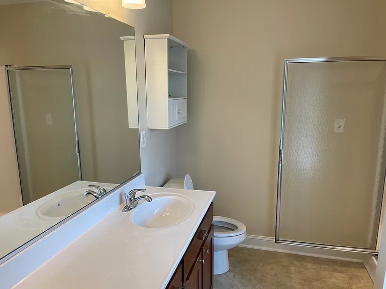 4593 Leamore Square Rd — Photo 3