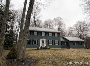 43 Homestead Rd W, New Hartford, NY 13323