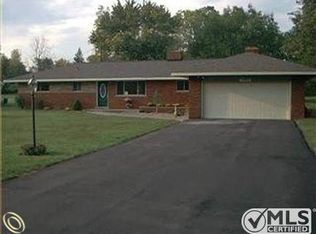 31972 Rocky Crst, Farmington Hills, MI 48336