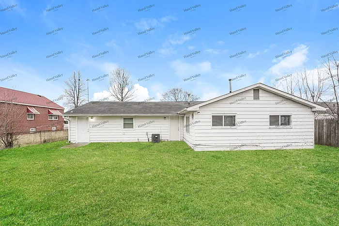 11856 Saint John Ave — Photo 11