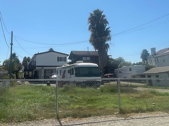 5th image of 3250 Stone Rd