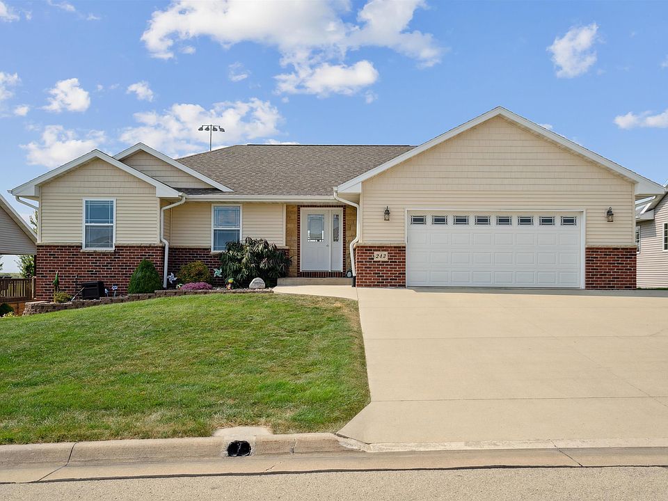 1st image of 243 Bryn Dr