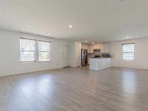 5th image of 4310 Fluvial Cir