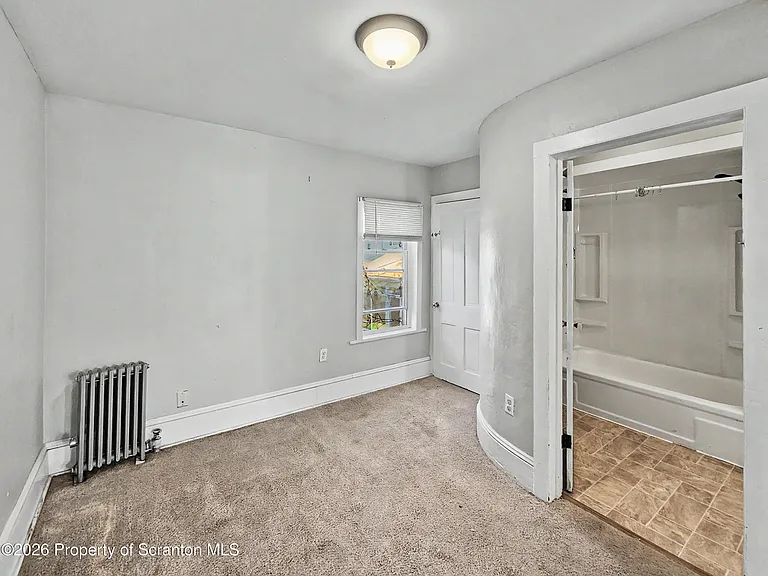 1019 N Irving Ave #1 — Photo 6