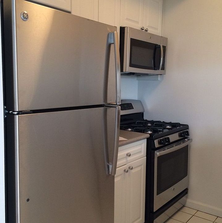 1st image of 75 West St APT 17D