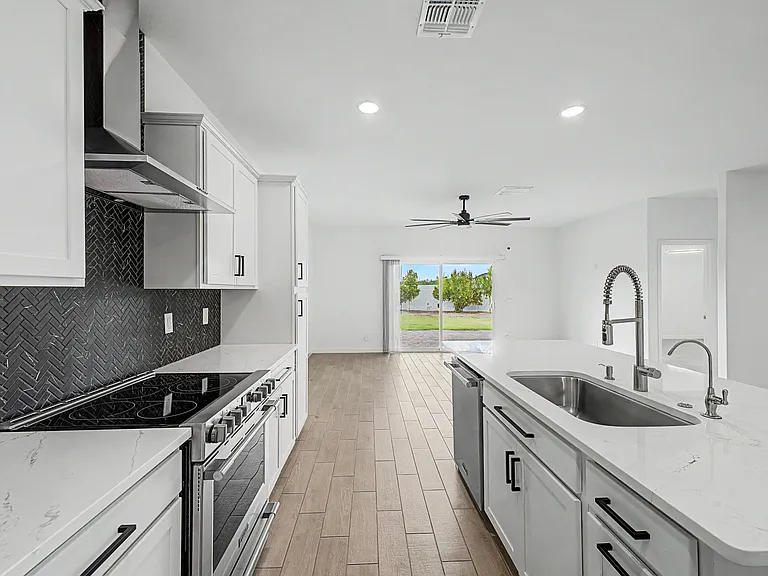2058 S 241st Ave — Photo 12