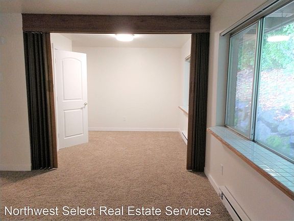 3rd image of 1229 SW 126th St #10355350