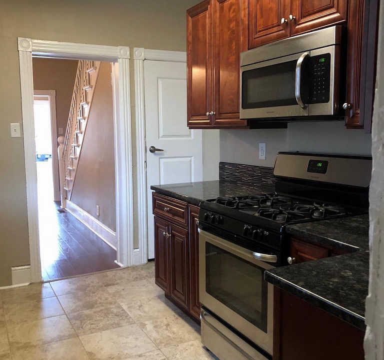 1st image of 123 Jefferson Ave