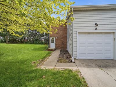 1532 Hunt Dr APT A, Normal, IL, 61761