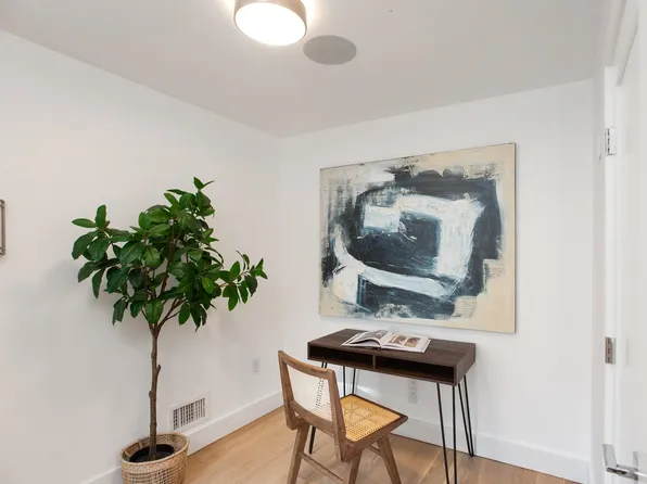 274 7th Street image 26 of 40