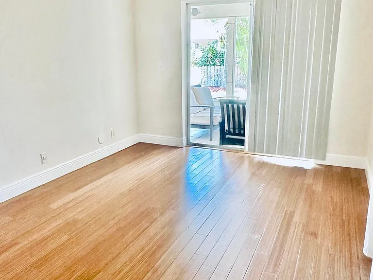 17768 Maplewood Dr — Photo 15