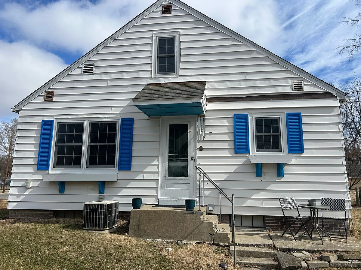 Building Photo - 421 Meridian St