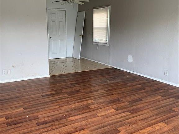 3rd image of 3125 N Fuller Dr