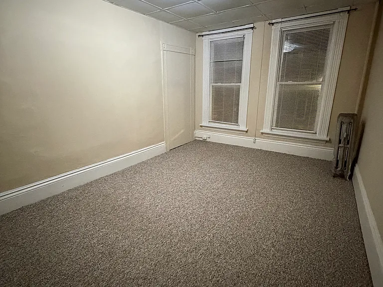 118 Pearl St #3 — Photo 6